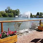 Mobile 3 Au Bord Du D'ardres, Peche Gratuite Sans Permis Campingplatz