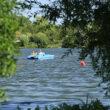 Mobile 3 Au Bord Du D'ardres, Peche Gratuite Sans Permis Camping *