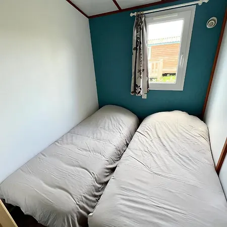 Mobile 3 Au Bord Du D'ardres, Peche Gratuite Sans Permis 营地