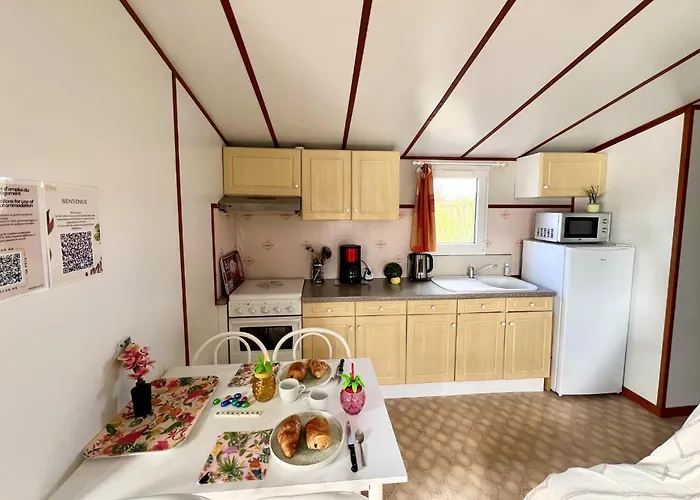 Kemp Mobile 3 Au Bord Du D'ardres, Peche Gratuite Sans Permis *