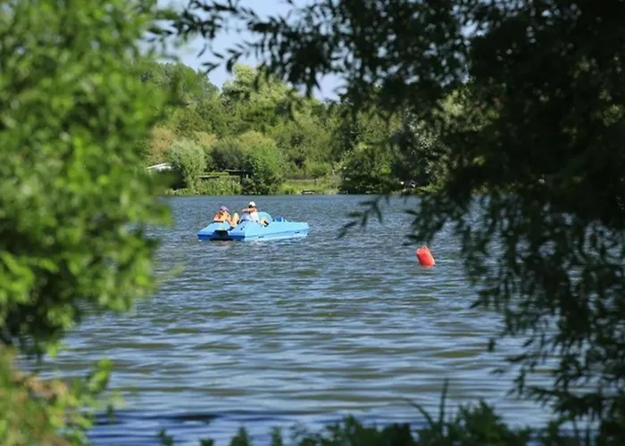 Mobile 3 Au Bord Du D'ardres, Peche Gratuite Sans Permis Kemp *